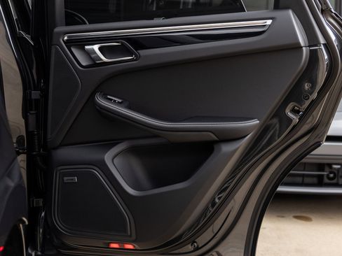 New 2026 Porsche Macan Turbo image 42