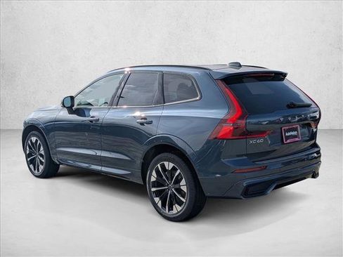 New 2026 Volvo XC60 B5 Plus w/ Climate Package image 9