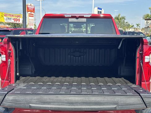 Used 2025 Chevrolet Silverado 1500 High Country w/ High Country Premium Package AWD/4WD image 27