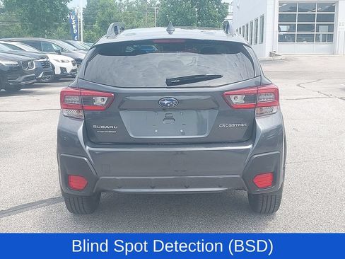 Used 2021 Subaru Crosstrek 2.0i Premium w/ Moonroof Package AWD/4WD image 6