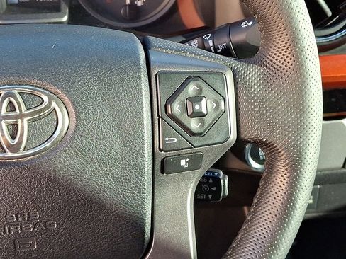 Used 2016 Toyota Tacoma TRD Sport w/ Towing Package image 22