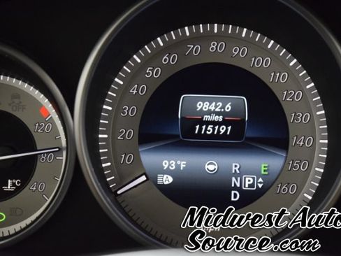 Used 2016 Mercedes-Benz E 400 4MATIC Sedan image 19