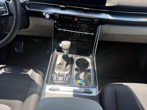 Used 2024 Kia Carnival SX Prestige image 15