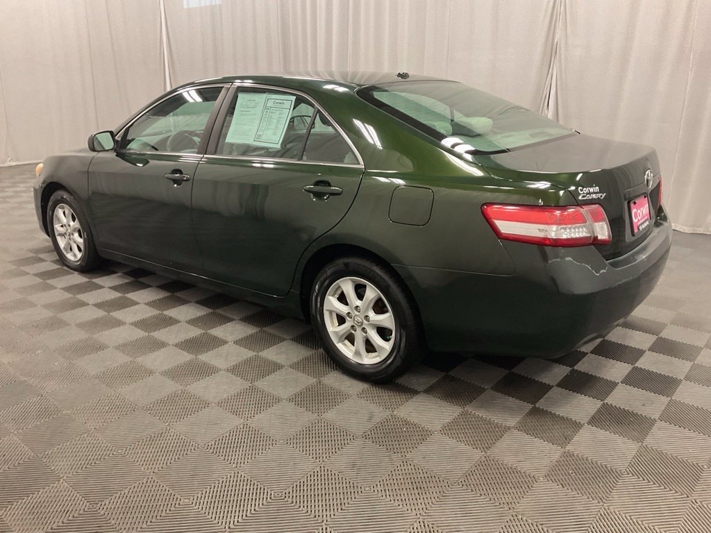 Used 2011 Toyota Camry LE w/ LE Extra-Value Pkg FWD image 4