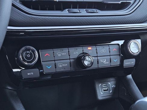 New 2026 Jeep Compass Trailhawk image 20