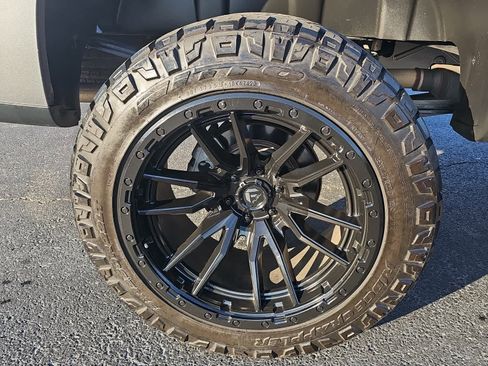 Used 2022 Chevrolet Silverado 1500 RST image 14