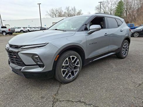 Used 2023 Chevrolet Blazer RS image 3