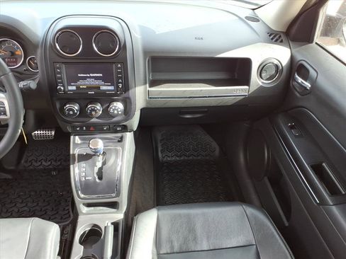 Used 2014 Jeep Patriot Limited w/ Sun/Sound Group image 7