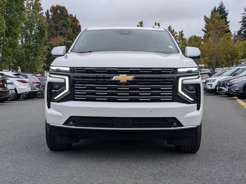 Used 2025 Chevrolet Tahoe High Country w/ Sun And Tow Package AWD/4WD image 2