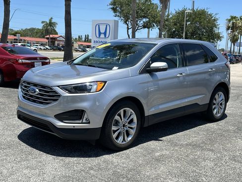 Used 2024 Ford Edge Titanium AWD/4WD image 9
