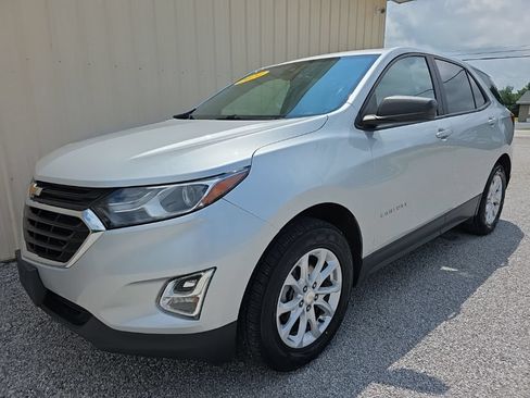 Used 2020 Chevrolet Equinox LS w/ LS Convenience Package AWD/4WD image 13