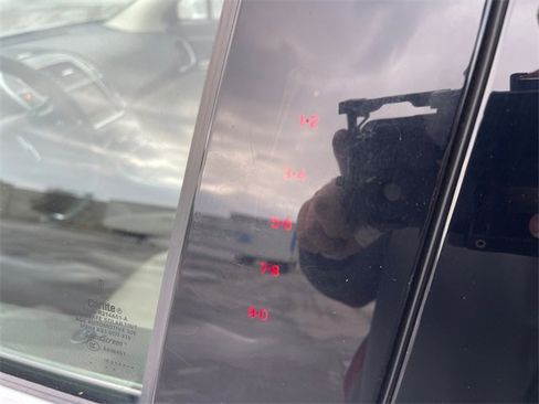 Used 2019 Lincoln Nautilus Reserve image 26