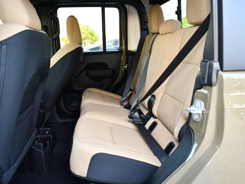 New 2026 Jeep Gladiator Willys AWD/4WD image 12
