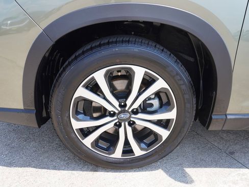 Used 2020 Subaru Forester Limited w/ Popular Package #3 image 29