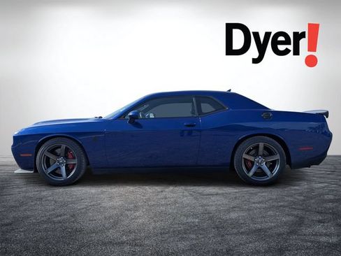 Used 2022 Dodge Challenger SRT Hellcat w/ Plus Package RWD image 7