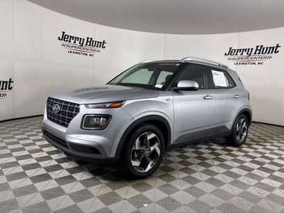 Used 2022 Hyundai Venue SEL