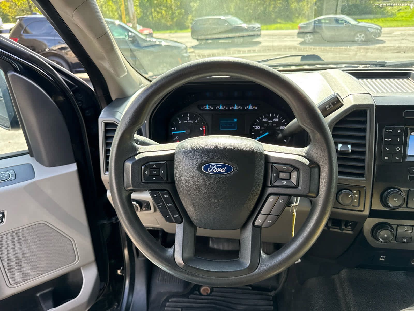 Used 2022 Ford F350 XL w/ Power Equipment Group AWD/4WD image 21