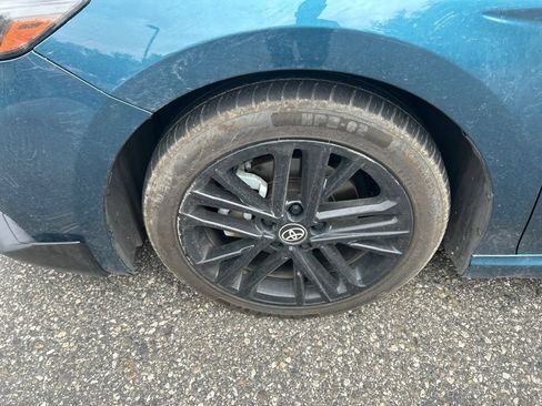 Used 2025 Toyota Camry SE FWD image 30