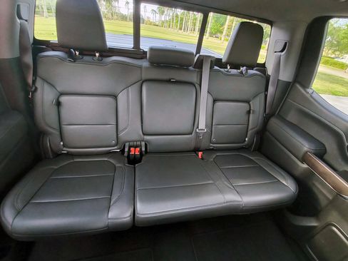 Used 2019 GMC Sierra 1500 SLT RWD image 14
