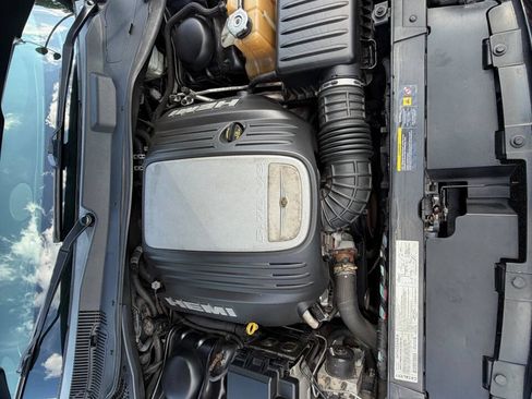 Used 2005 Chrysler 300 C w/ Sound Group II RWD image 14