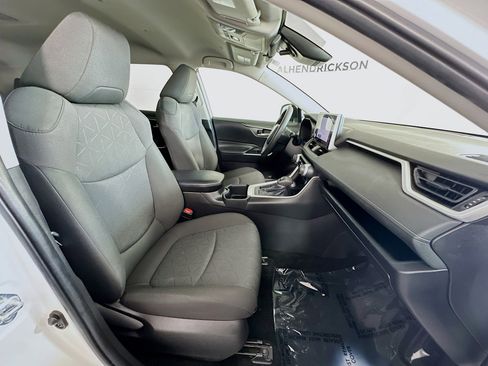 Used 2024 Toyota RAV4 XLE image 28