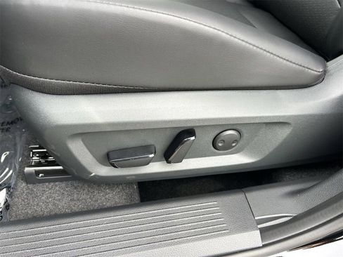 New 2026 Nissan Rogue SV image 28