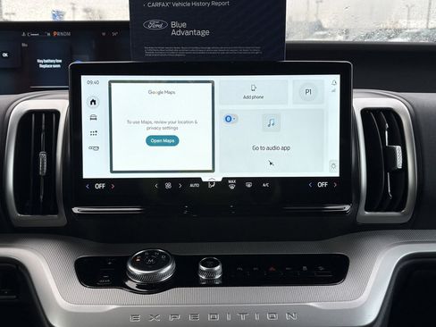 Certified 2025 Ford Expedition Active image 30