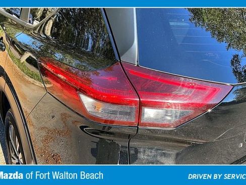 Used 2023 Nissan Rogue SV image 20