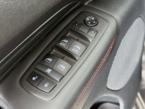 Used 2024 Dodge Durango GT RWD image 18
