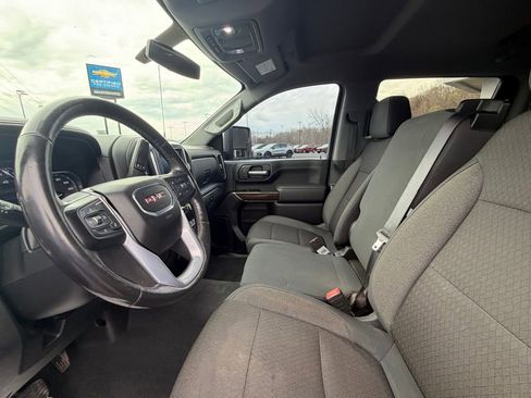 Used 2020 GMC Sierra 2500 SLE w/ SLE Value Package; image 9