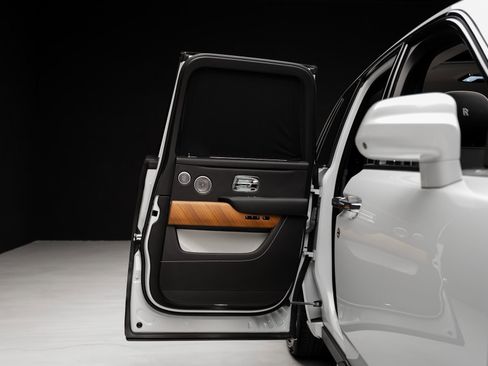 Used 2019 Rolls-Royce Cullinan AWD/4WD image 66