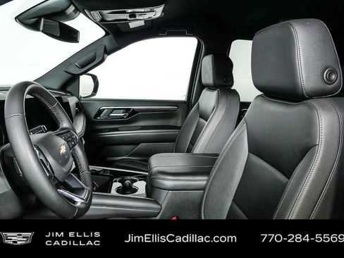Used 2025 Chevrolet Tahoe LT image 5