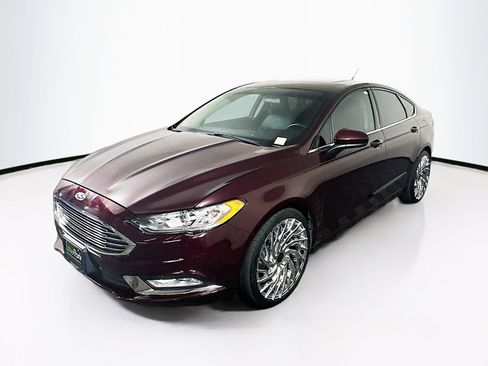 Used 2018 Ford Fusion SE w/ Equipment Group 201A image 3