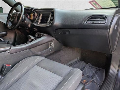 Used 2019 Dodge Challenger SXT image 20