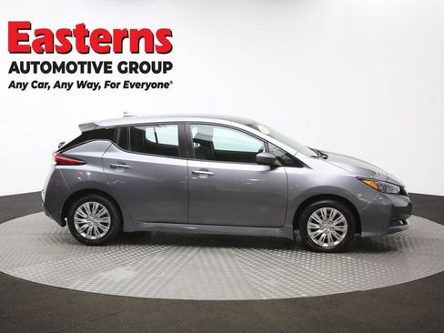 Used 2022 Nissan Leaf S image 44