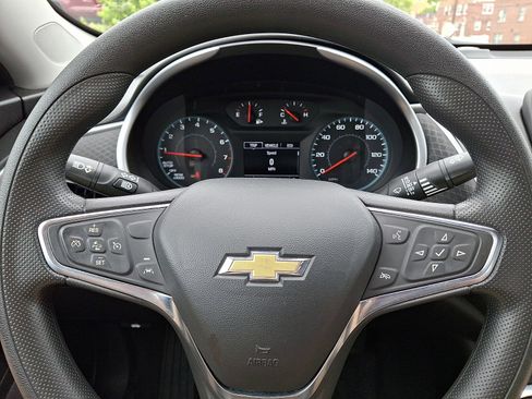 Used 2024 Chevrolet Malibu LT FWD image 18