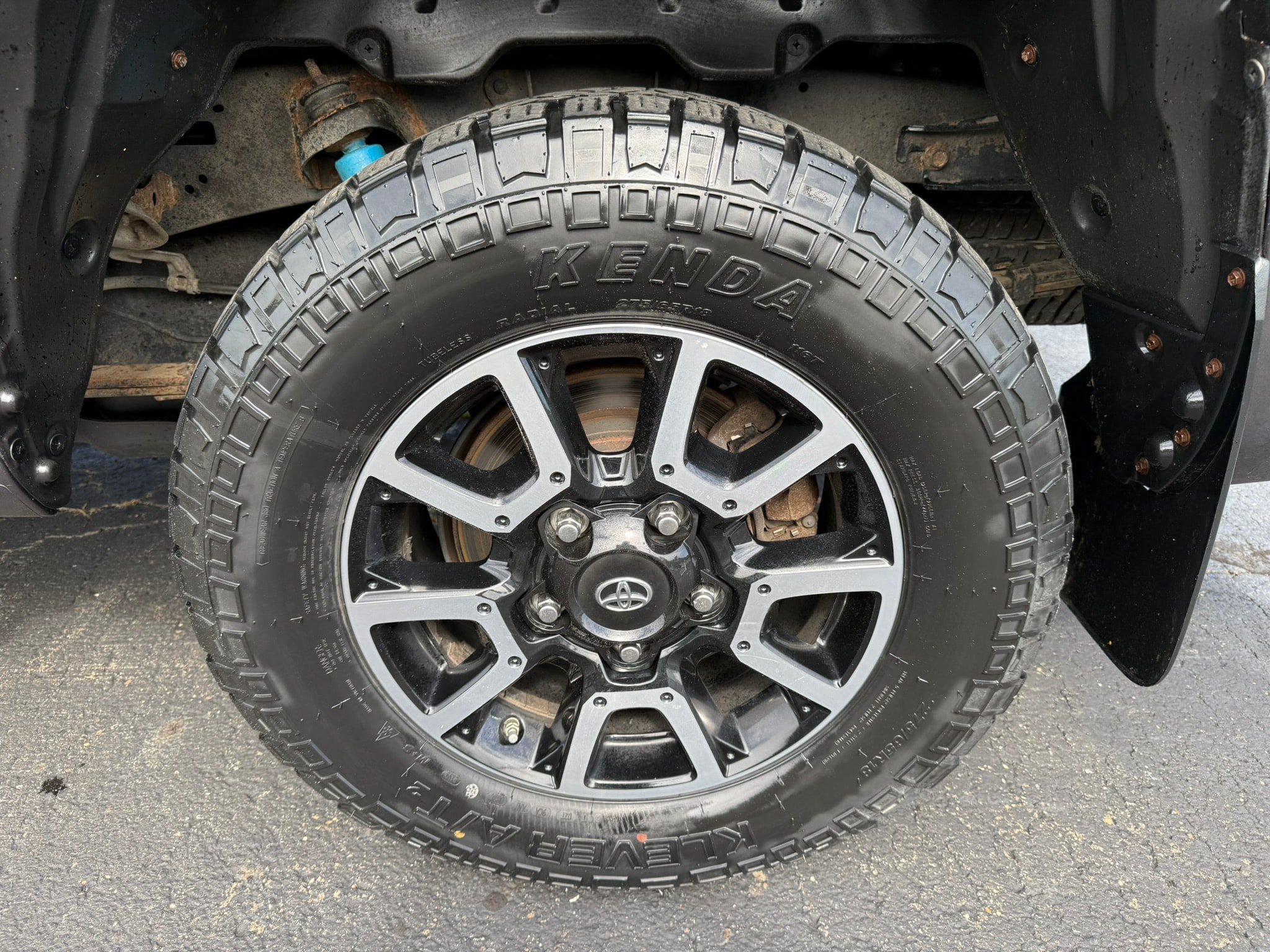 Used 2019 Toyota Tundra SR5 w/ TRD Off Road Package AWD/4WD image 7
