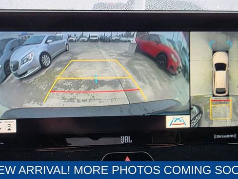 Used 2021 Toyota Venza Limited image 20