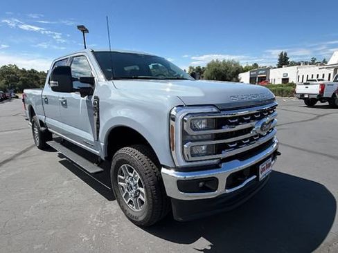 New 2026 Ford F250 Lariat w/ FX4 Off-Road Package AWD/4WD image 2