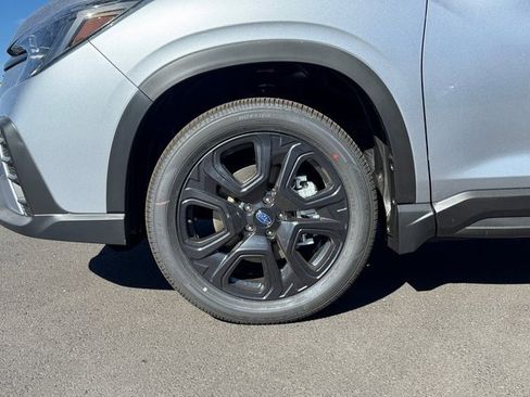 Used 2025 Subaru Ascent Bronze Edition w/ Onyx Package image 10