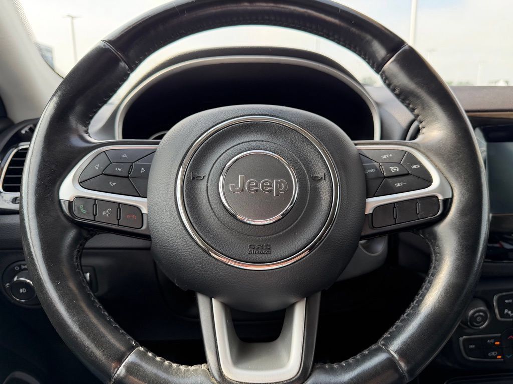 Used 2018 Jeep Compass Latitude w/ Popular Equipment Group AWD/4WD image 16