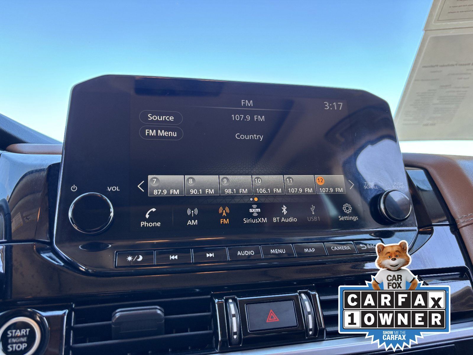 Used 2022 Nissan Pathfinder Platinum w/ Cargo Package FWD image 24