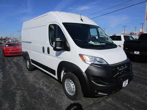 Used 2024 RAM ProMaster 2500 w/ Power Group FWD image 6