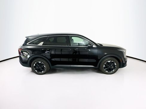 Used 2024 Kia Sorento S FWD image 10