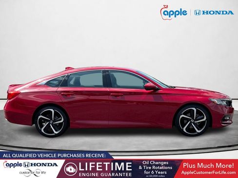 Used 2019 Honda Accord Sport image 2