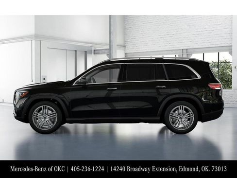 Used 2026 Mercedes-Benz GLS 450 4MATIC image 34