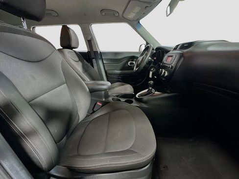 Used 2016 Kia Soul image 25