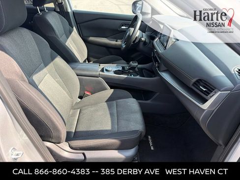 Certified 2024 Nissan Rogue SV AWD/4WD image 33