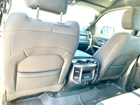 Used 2022 RAM 1500 Big Horn AWD/4WD image 16