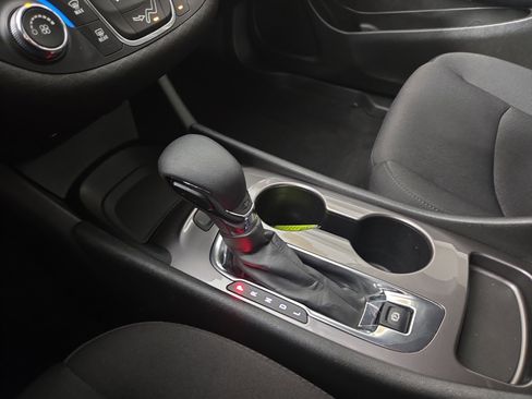 Used 2023 Chevrolet Malibu LS FWD image 22